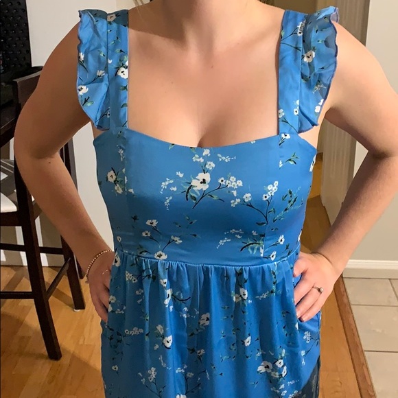 HOST PICK Show Me Your MuMu / Blue Floral Jumpsuit - Picture 6 of 6